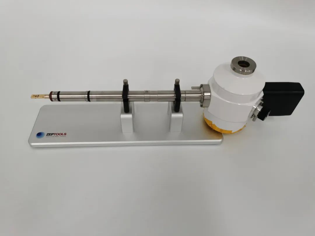 本研究中使用的188博金宝网页官网（ZEPTOOLS）的PicoFemto®系列原位低温样品杆