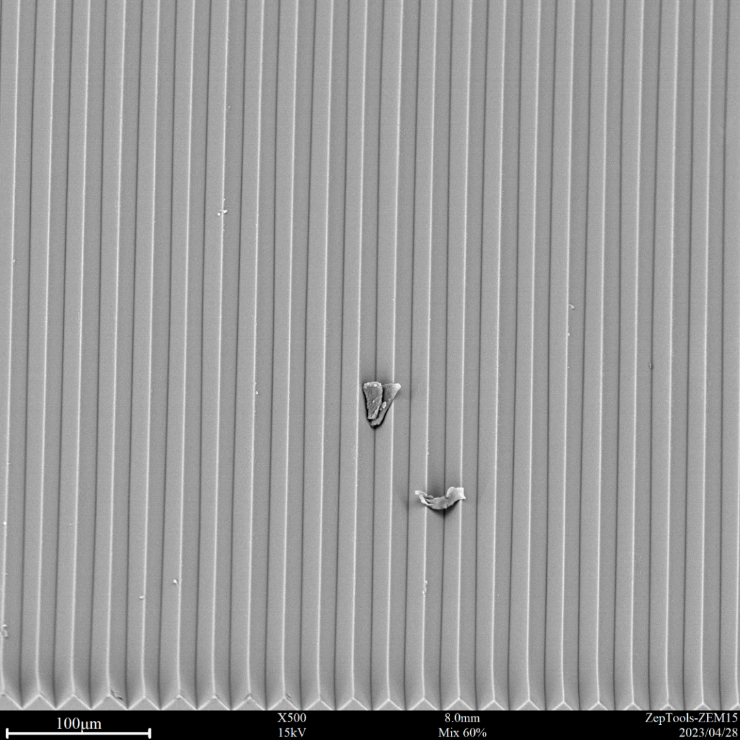 3M增量膜表面棱形微观结构的SEM观察